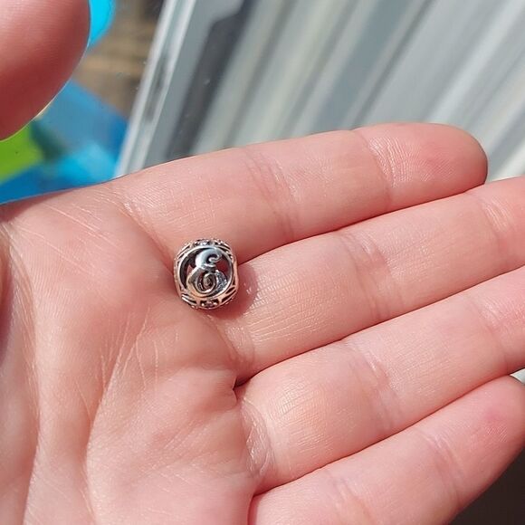 925 Sterling Silver Charm E - Picture 2 of 11